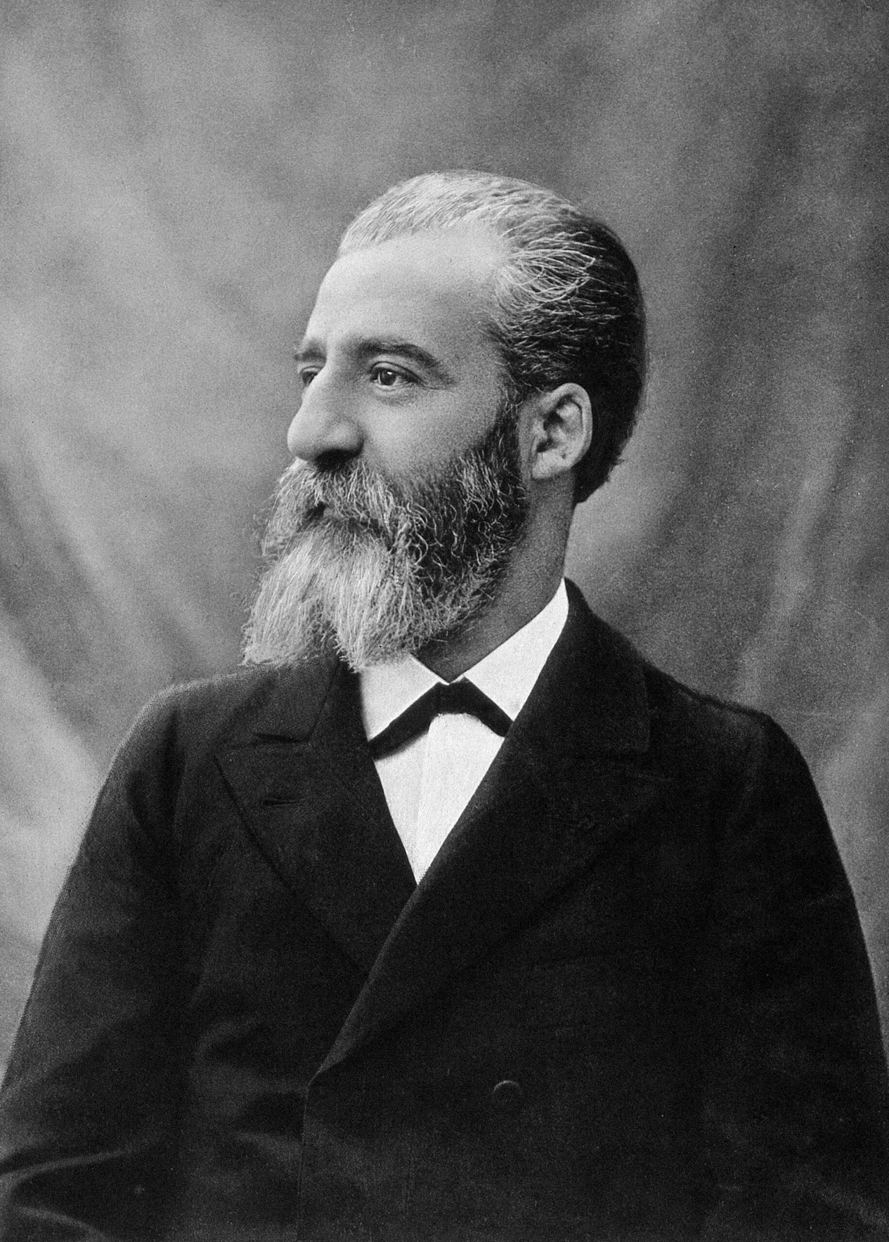 28 de septiembre de 1852 - Nace Henri Moissan, Premio Nobel de Química ...