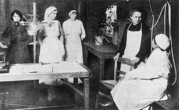 Mujeres formadas para manejar los Petites Curies